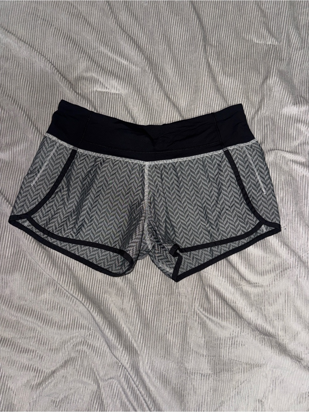 lululemon athletica Gray Chevron Print Athletic Shorts with Black Trim
